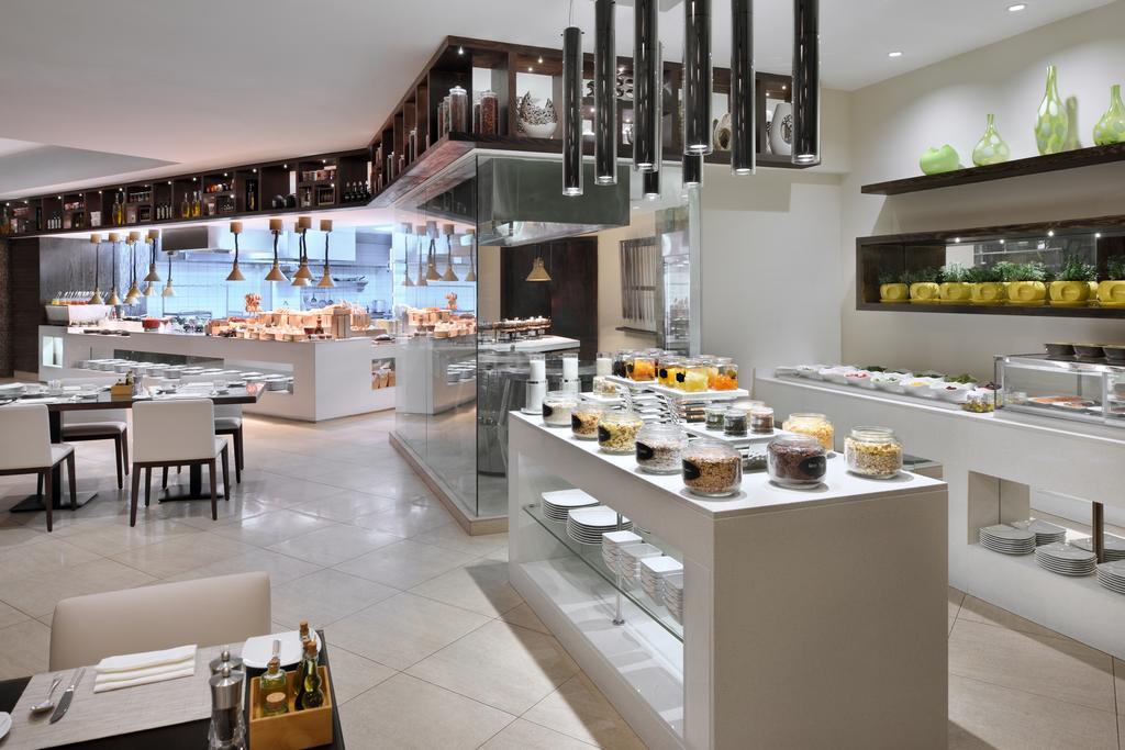 Jw Marriott Hotel Kuwait Kuwait City Bagian luar foto