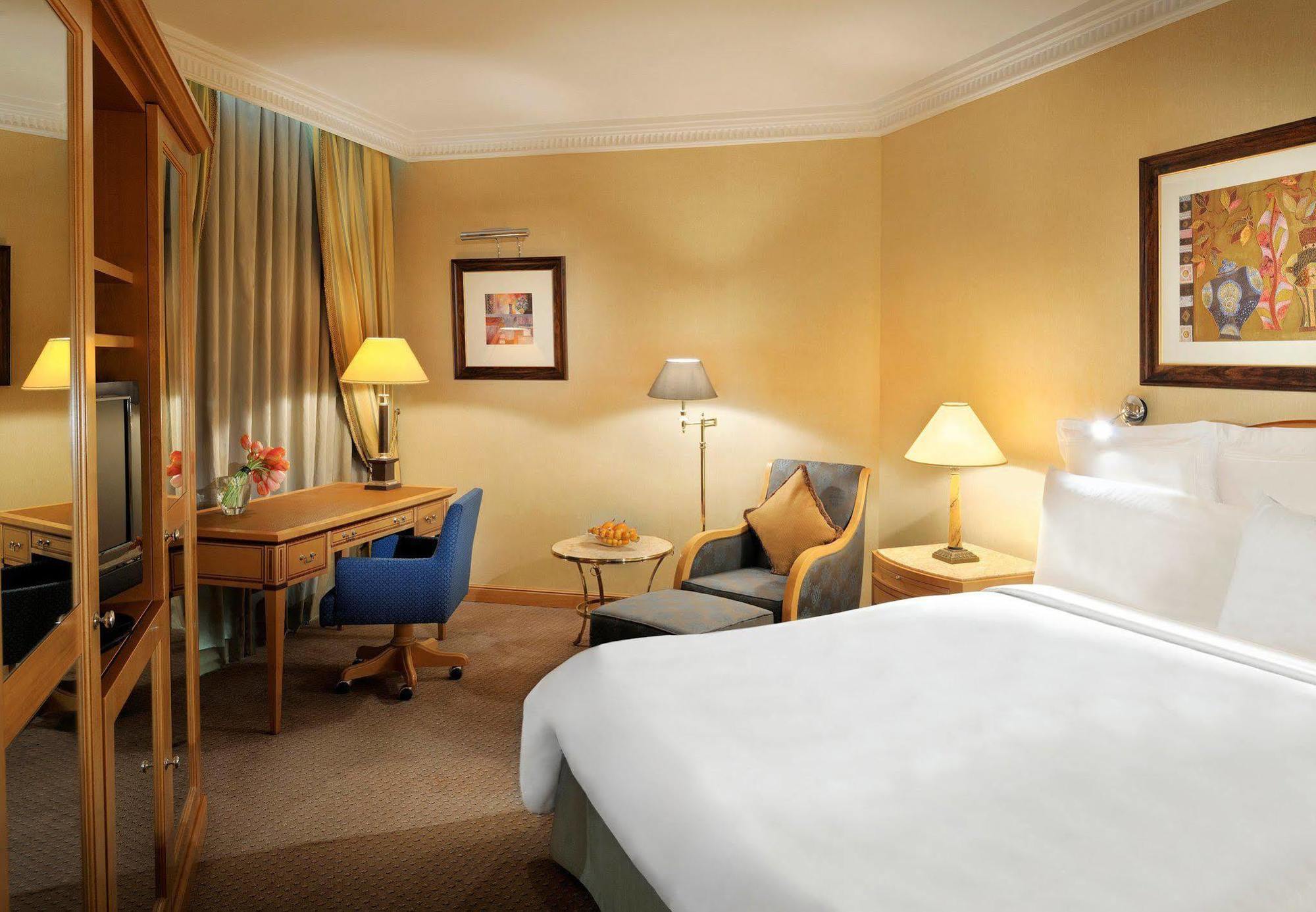 Jw Marriott Hotel Kuwait Kuwait City Ruang foto