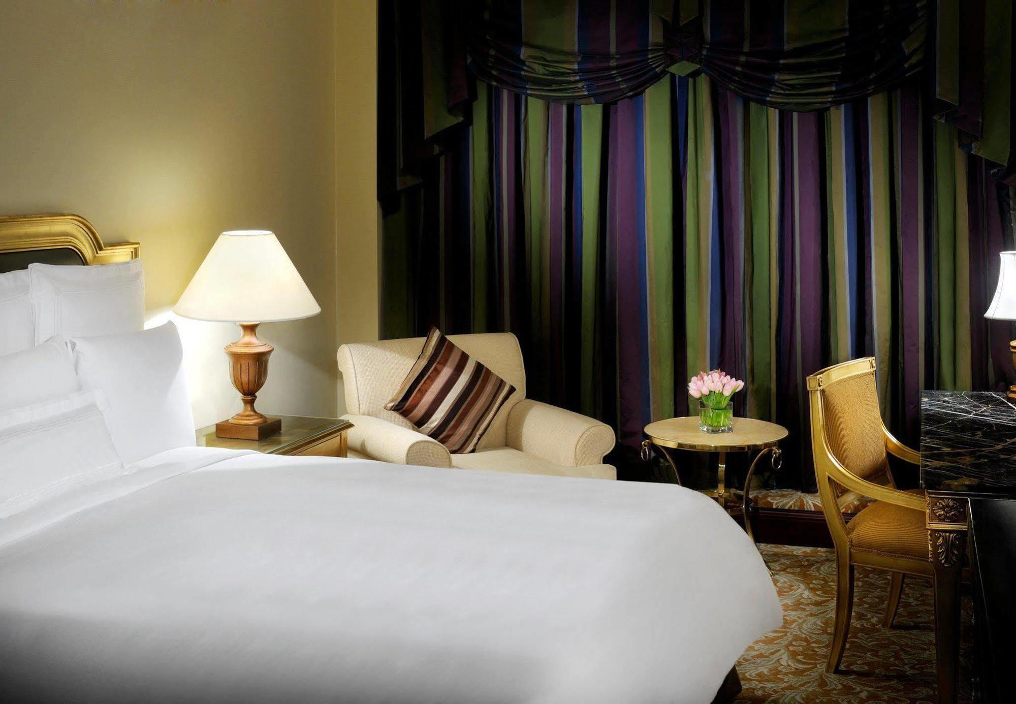 Jw Marriott Hotel Kuwait Kuwait City Ruang foto