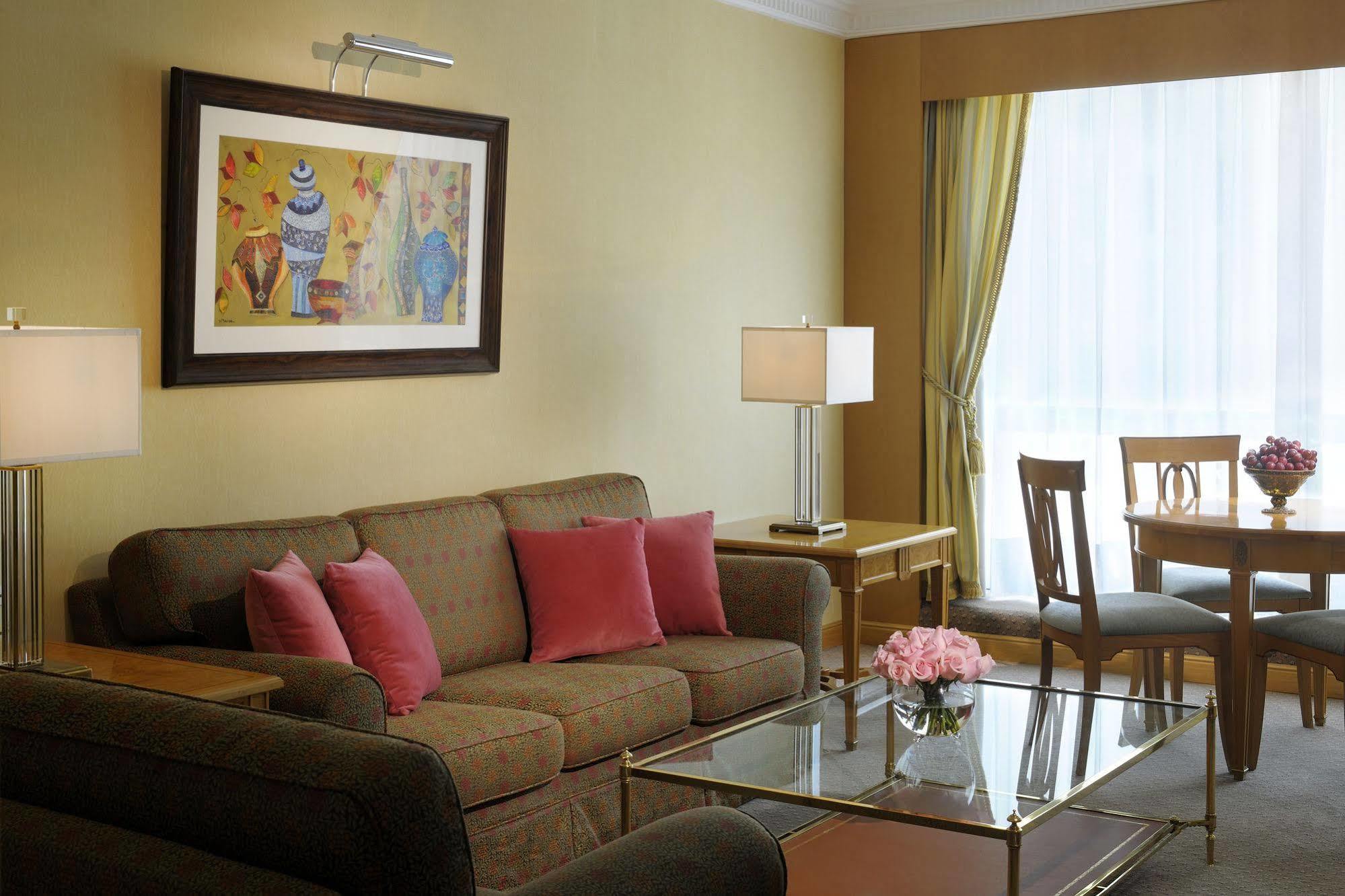 Jw Marriott Hotel Kuwait Kuwait City Ruang foto
