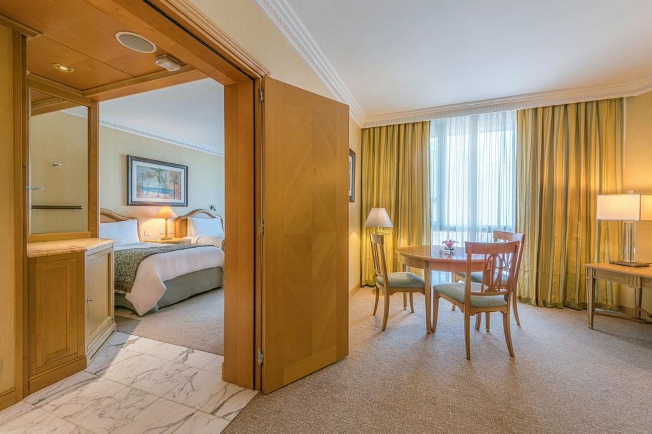 Jw Marriott Hotel Kuwait Kuwait City Bagian luar foto